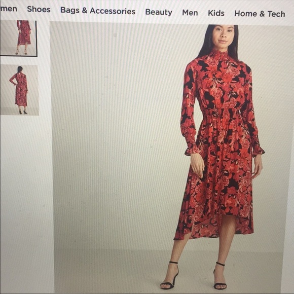 Dress is red - Picture 4 of 8